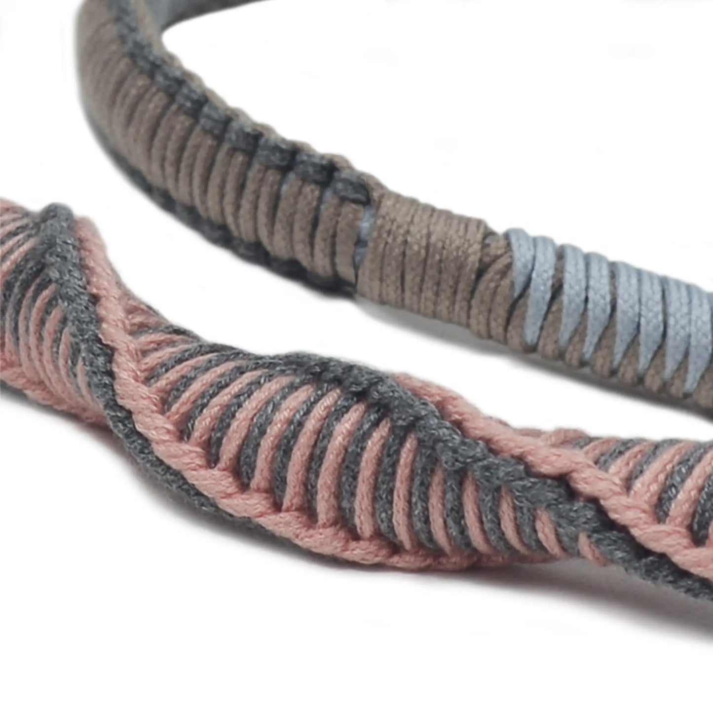 Close-up of TENCEL™ braided texture on Mist Concerto shoulder strap